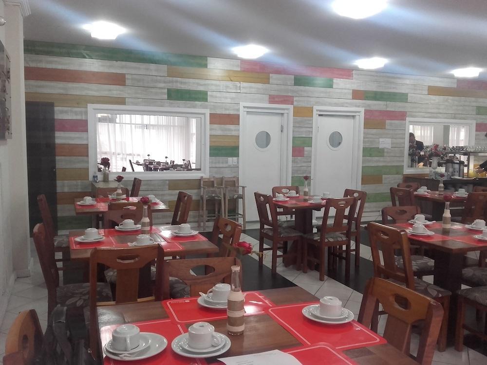 天竺葵酒店 Balneário Camboriú 外观 照片