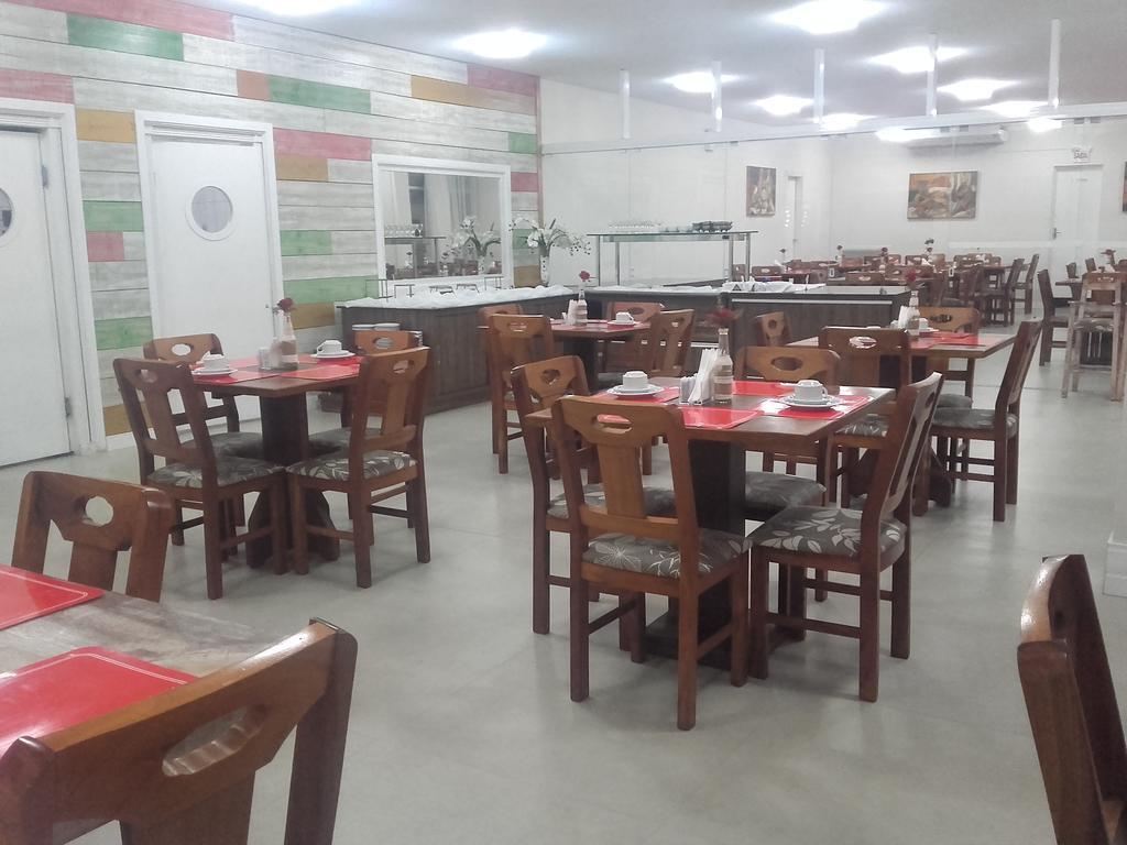 天竺葵酒店 Balneário Camboriú 外观 照片